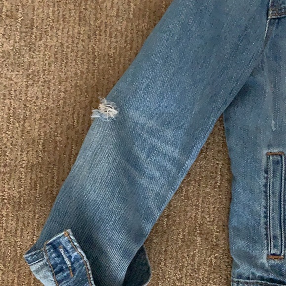 Old Navy Distressed Denim Jacket - Picture 4 of 6